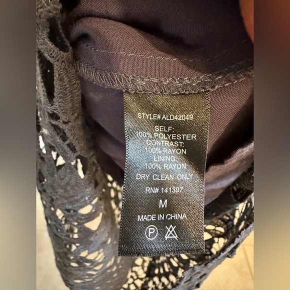 Astr Navy Blue Lace Midi Dress - Picture 10 of 11